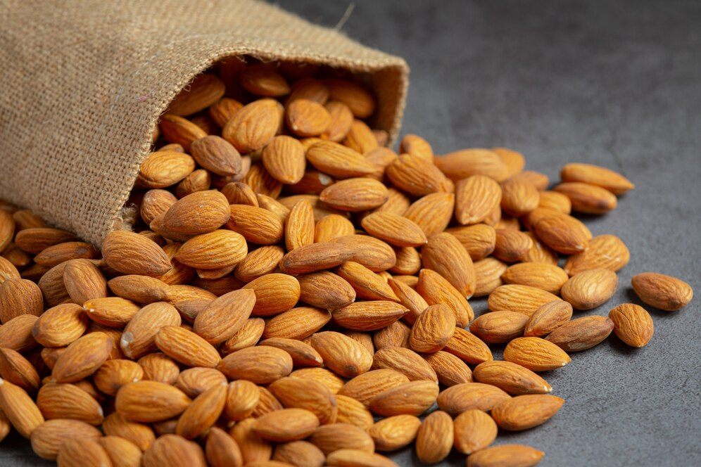 Top 7 Health Benefits of Almond - by Arkadeep CK - CollectLo