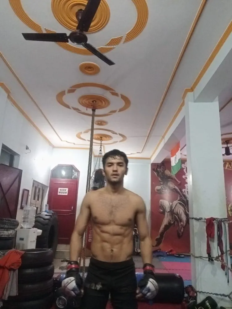 Strength Trianing Session - by Prashant Bisht - CollectLo