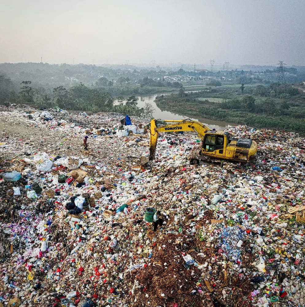 Don’t let our land become a landfill. - by Rajalakshmi M R - CollectLo